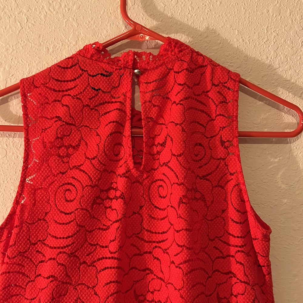Banana Republic sleeveless lacy shell top - Picture 8 of 10